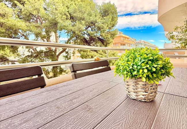 Apartment in Benalmádena - 2 Bedroom Apartment in Puerto Marina