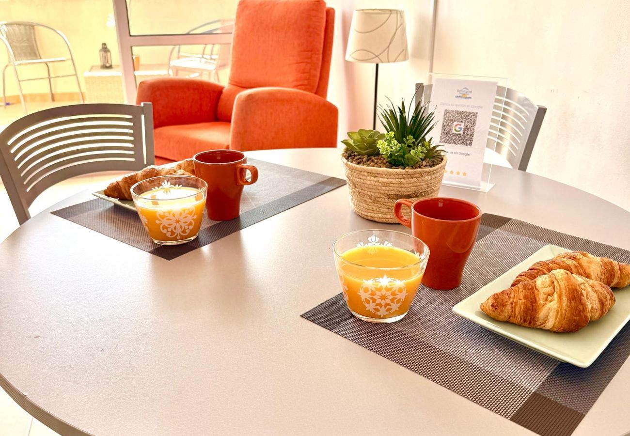 Studio in Benalmádena - Spacious Studio in Benalbeach with sea views