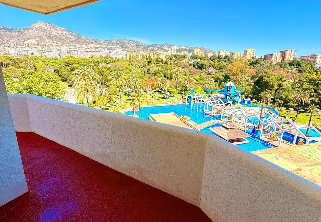 Apartment in Benalmádena - Apartment Large Terrace Sea & Mountain Benalbeach