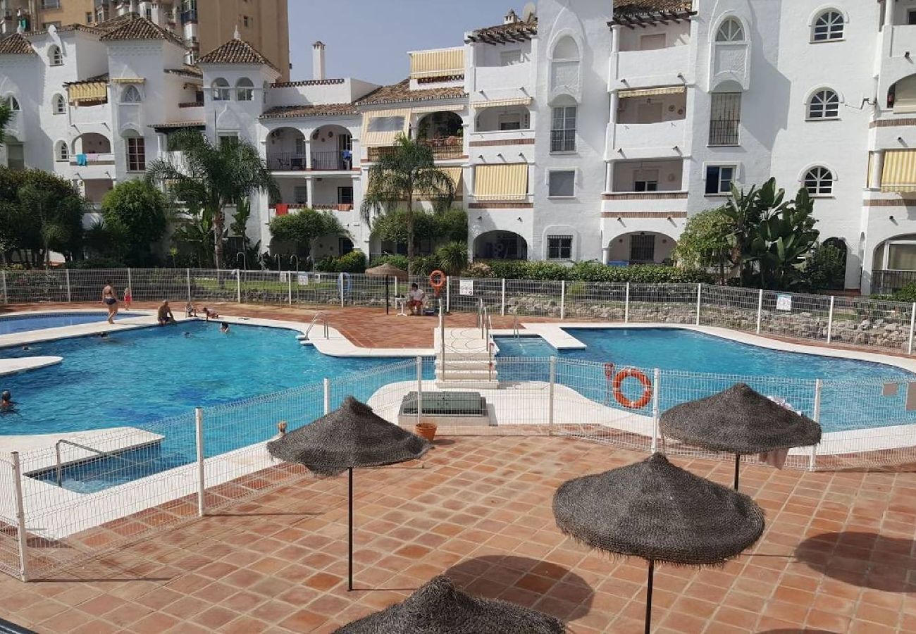 Apartment in Benalmádena - Family Apartment with 2 bedrooms