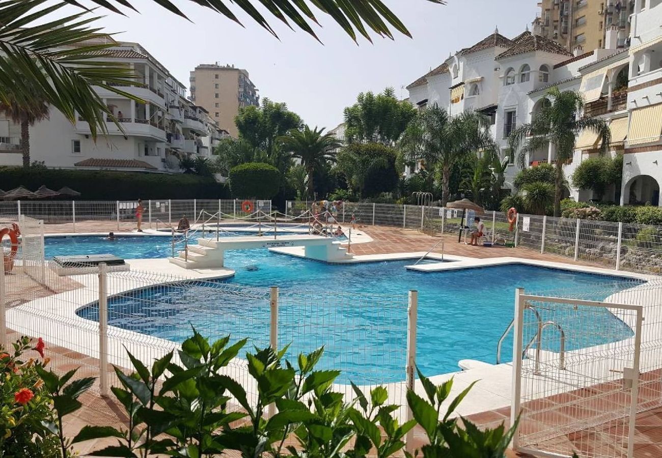 Apartment in Benalmádena - Family Apartment with 2 bedrooms