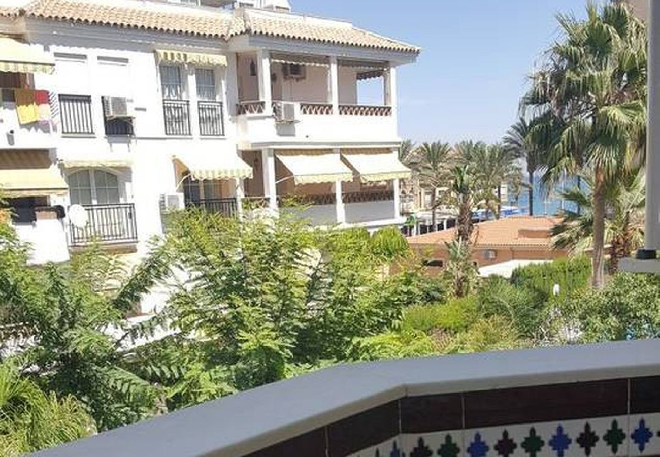 Apartment in Benalmádena - Family Apartment with 2 bedrooms