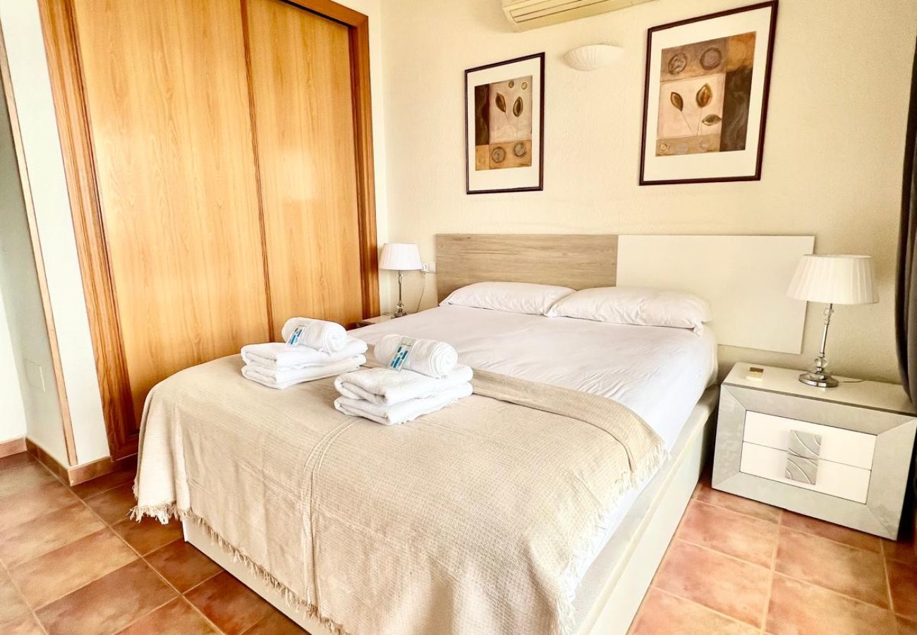 Apartment in Benalmádena - Benalbeach Beach Front Apartment