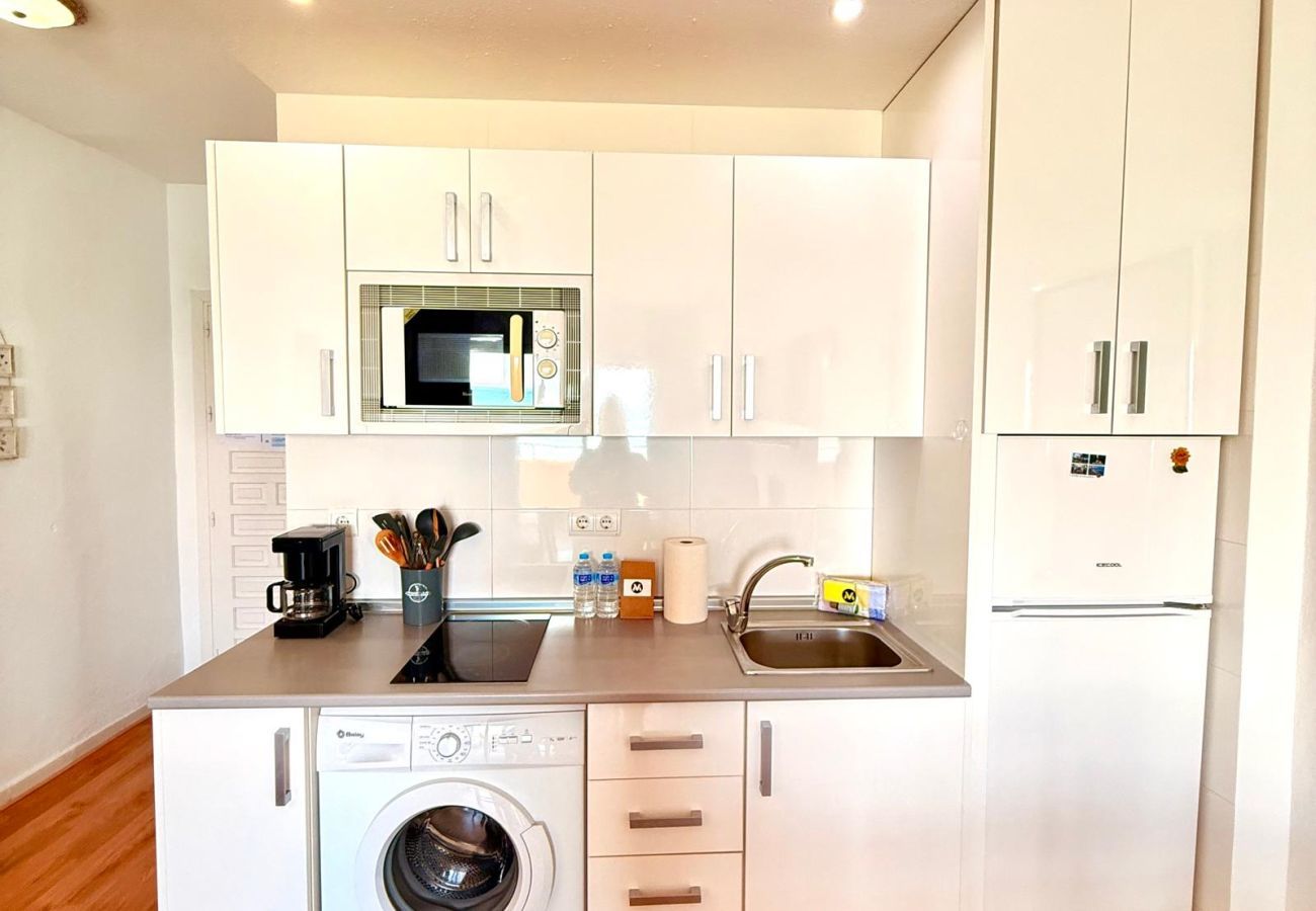 Apartment in Benalmádena - Apartment Front Sea View & Terrace BenalBeach