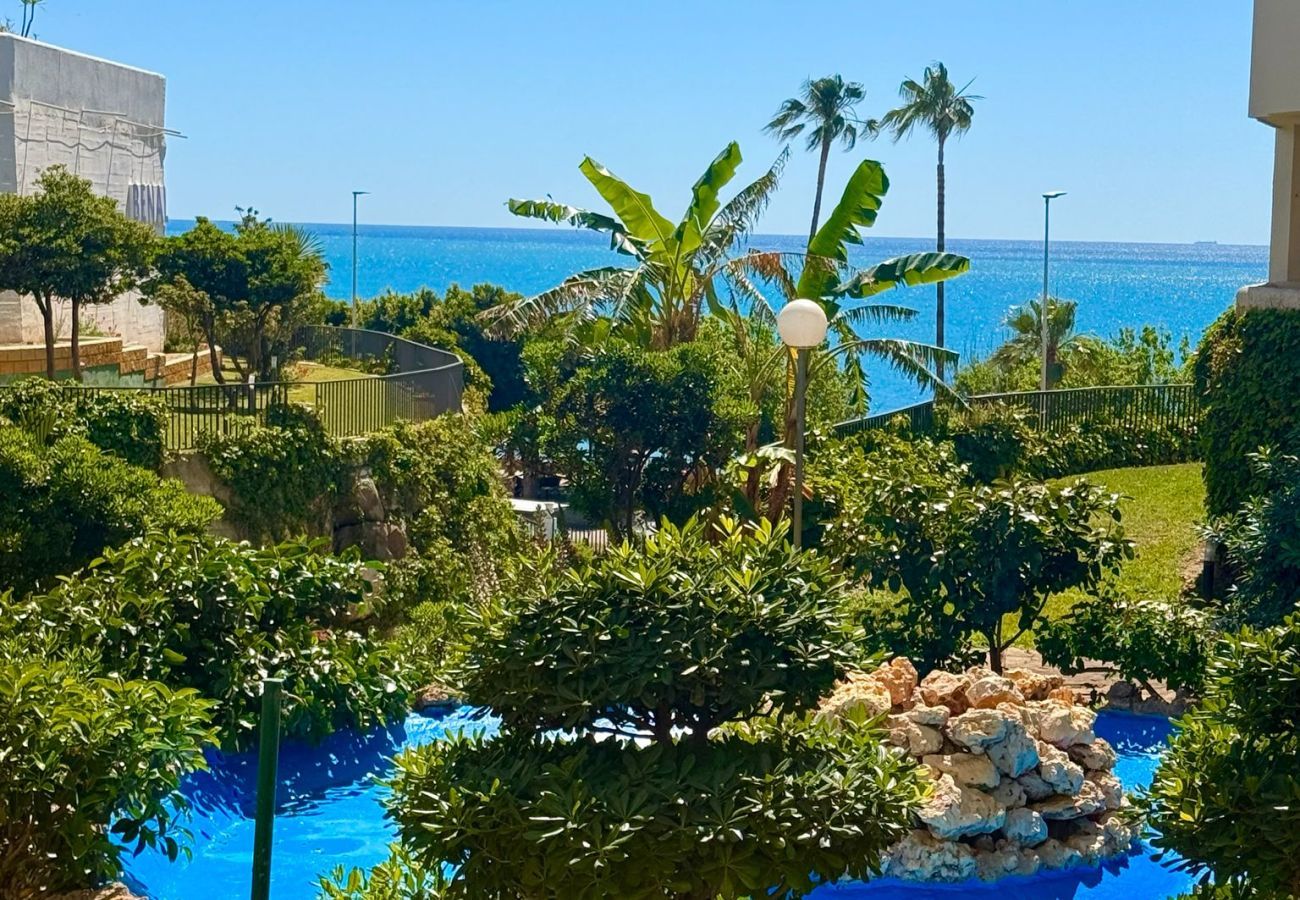 Apartment in Benalmádena - Lovely Sea and Garden View Apartment Benalbeach
