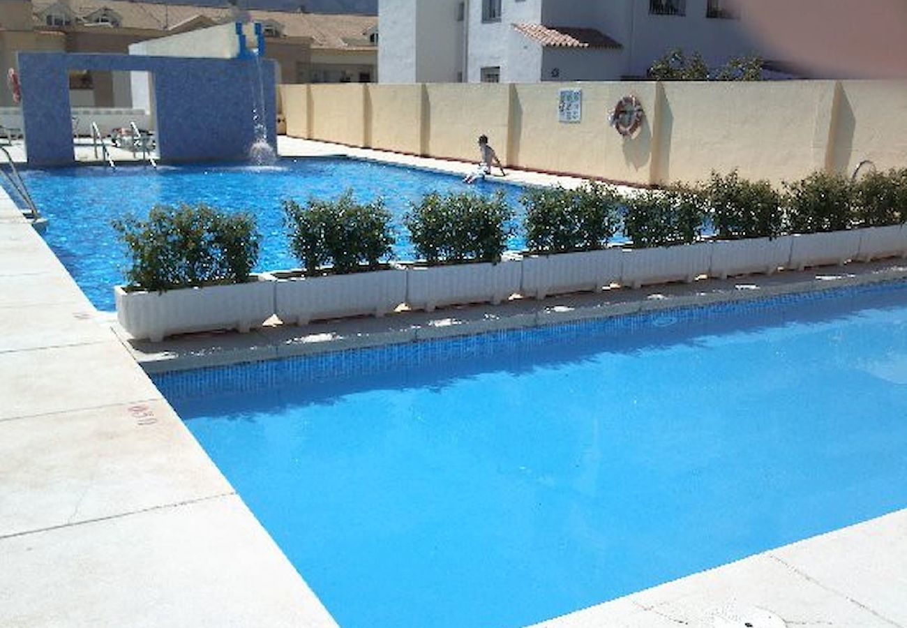 Apartment in Benalmádena - 2 bedroom apartment with pool and barbecue