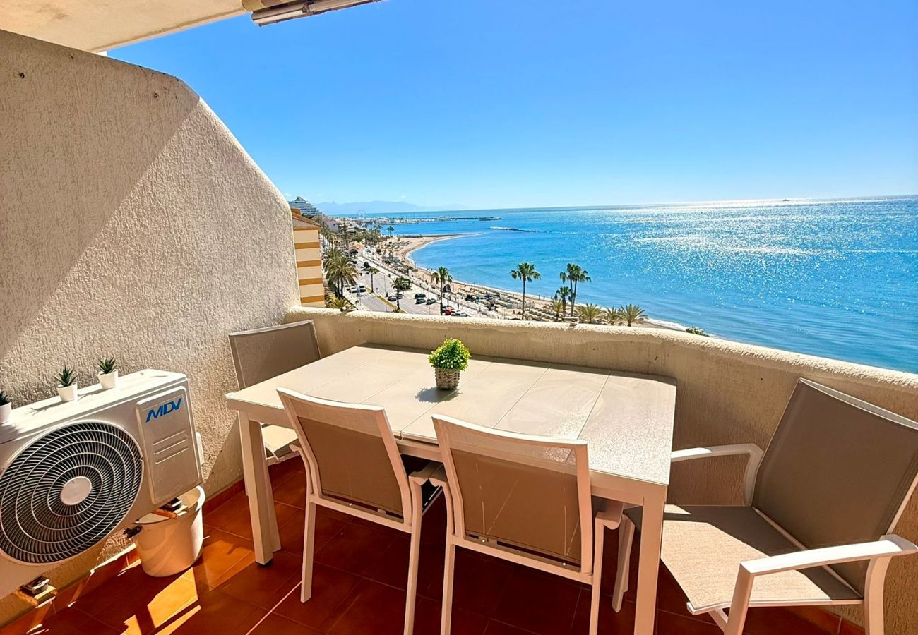Apartment in Benalmádena - Large Deluxe Front Sea View Apartment Benalbeach