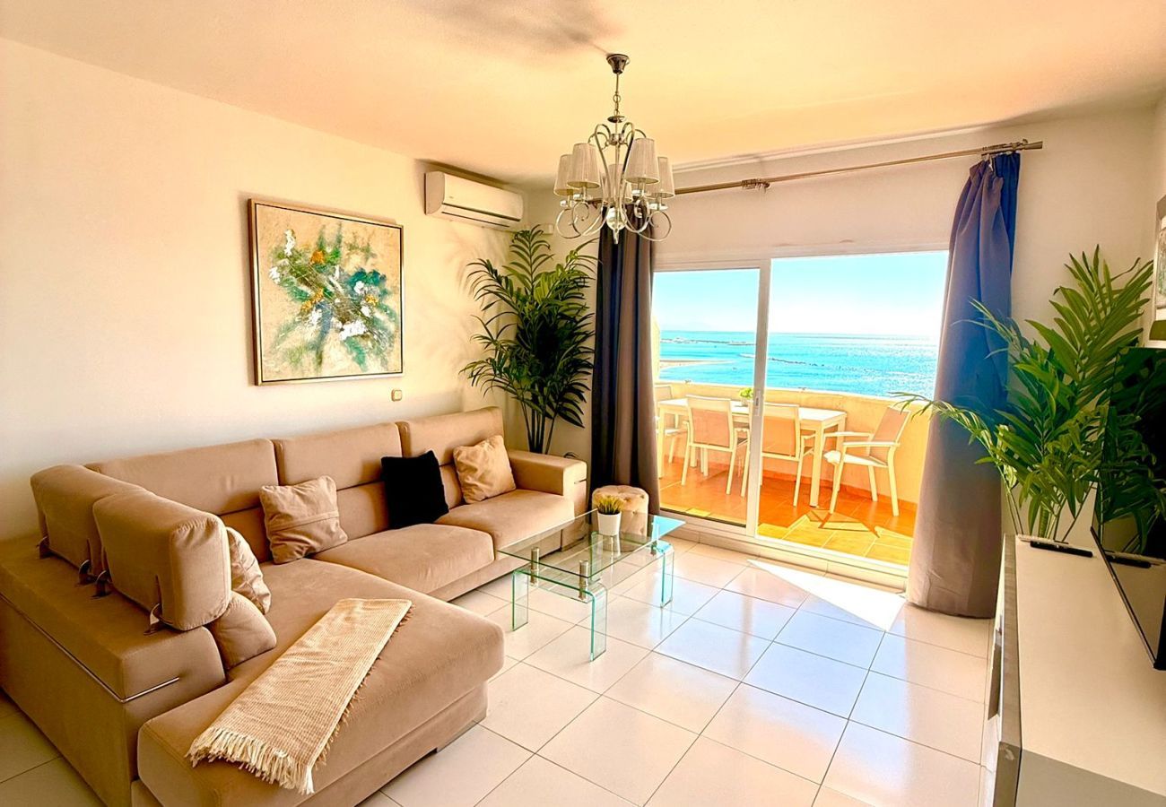 Apartment in Benalmádena - Large Deluxe Front Sea View Apartment Benalbeach