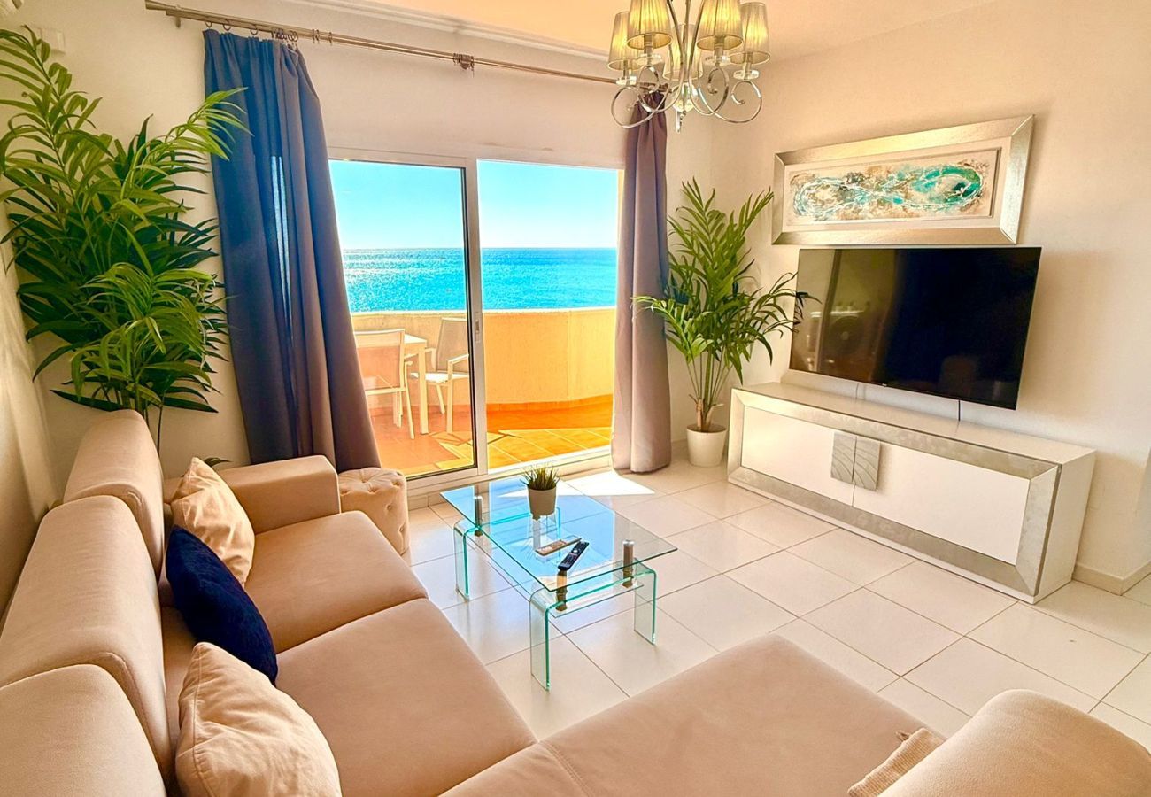 Apartment in Benalmádena - Large Deluxe Front Sea View Apartment Benalbeach