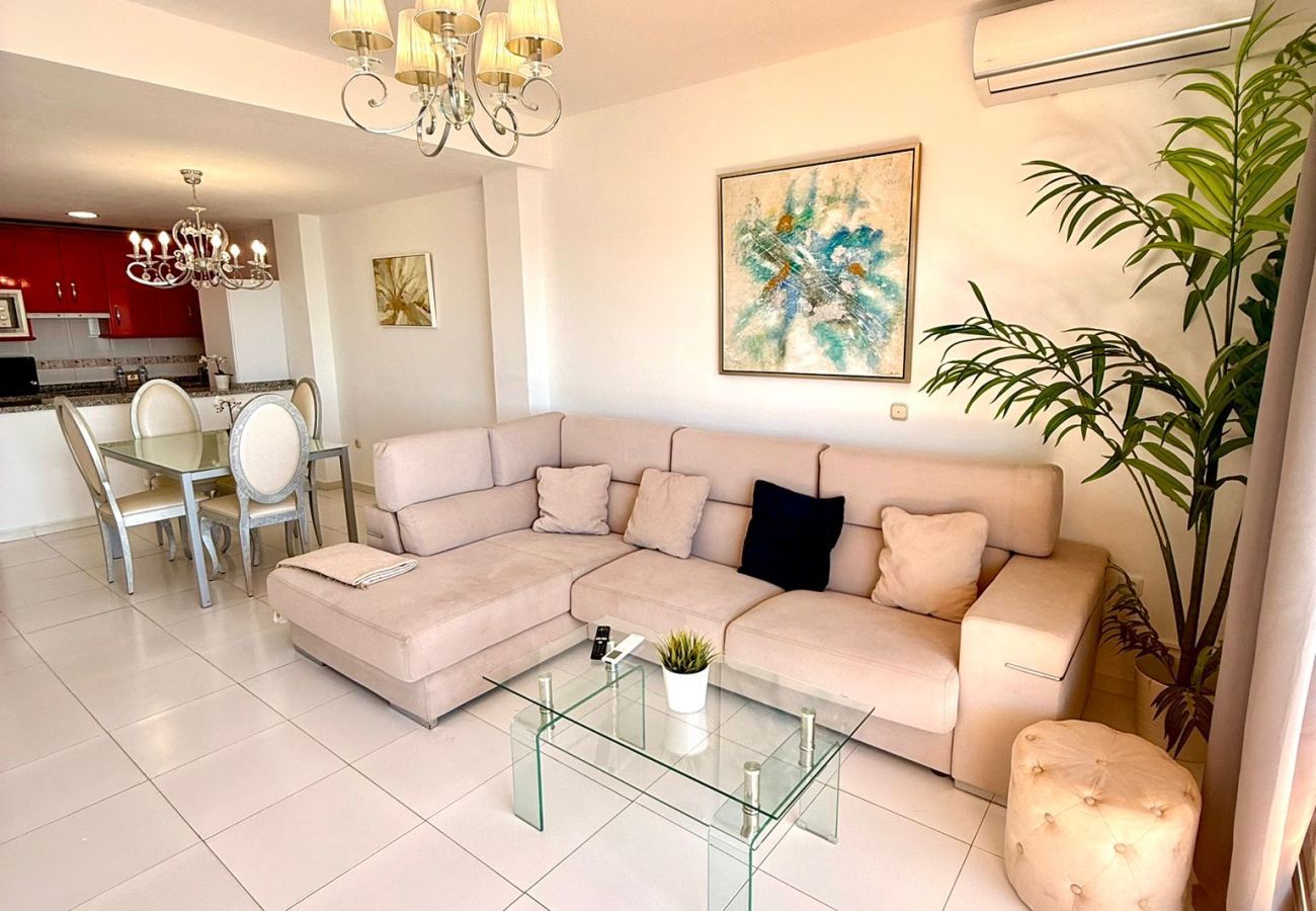 Apartment in Benalmádena - Large Deluxe Front Sea View Apartment Benalbeach