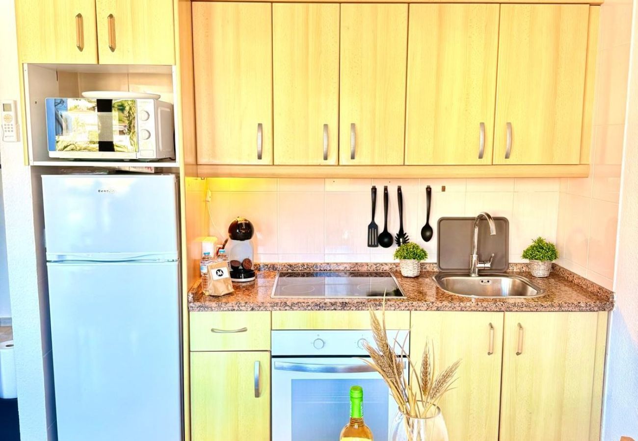 Apartment in Benalmádena - 1 Bedroom Apartment with Large Terrace and BBQ