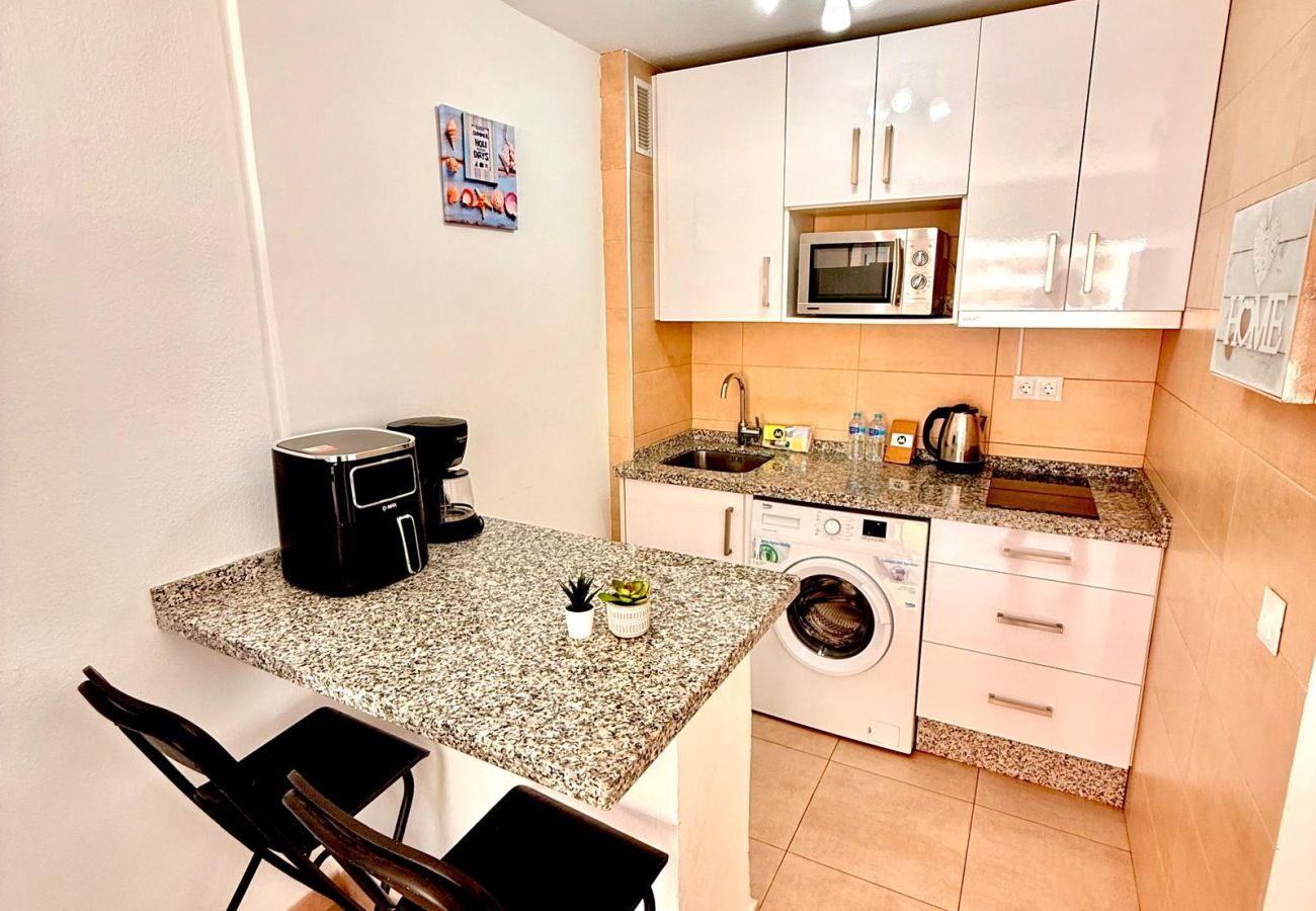 Apartment in Benalmádena - Benalbeach Apartment with & and Garden View 