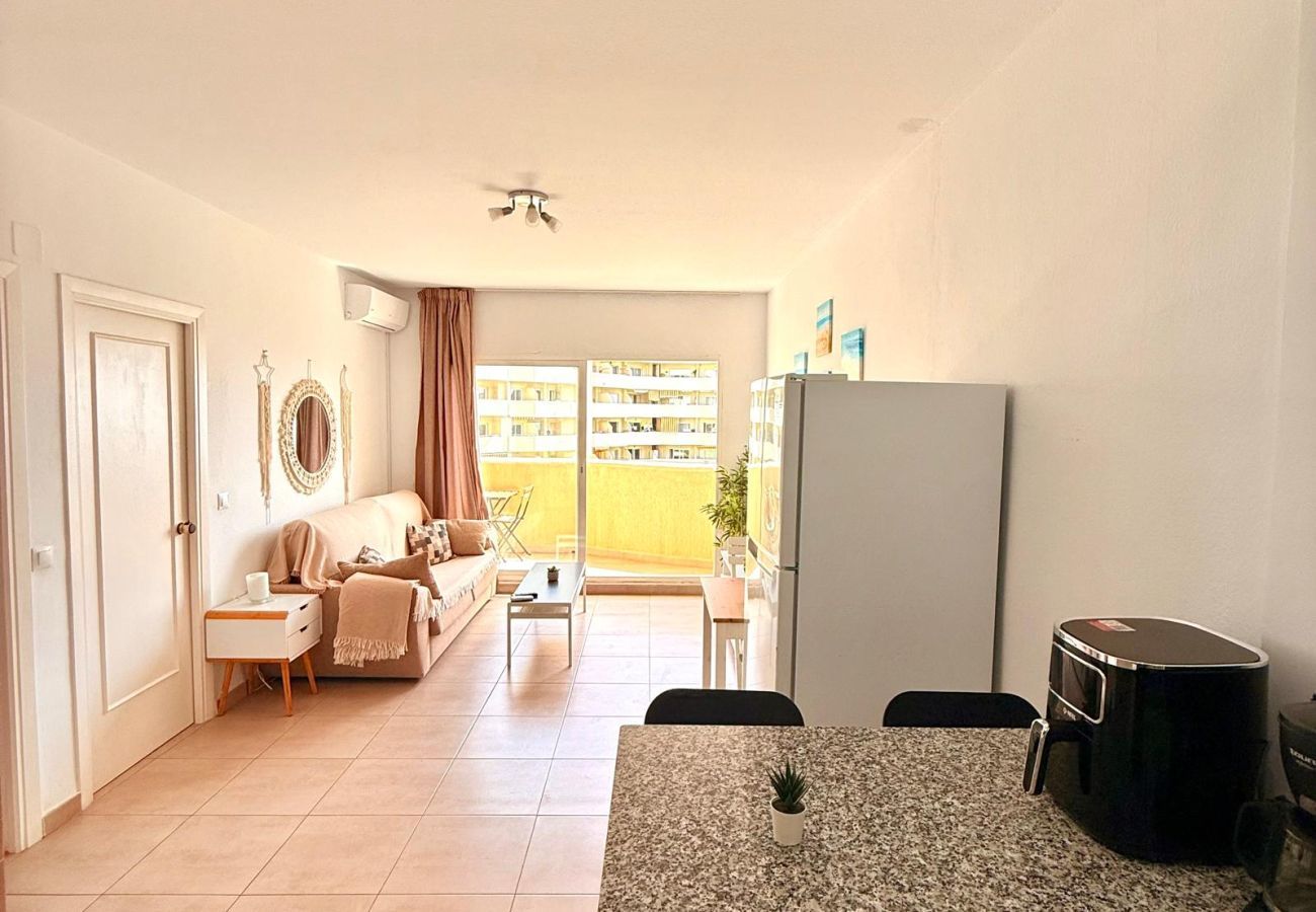 Apartment in Benalmádena - Benalbeach Apartment with & and Garden View 