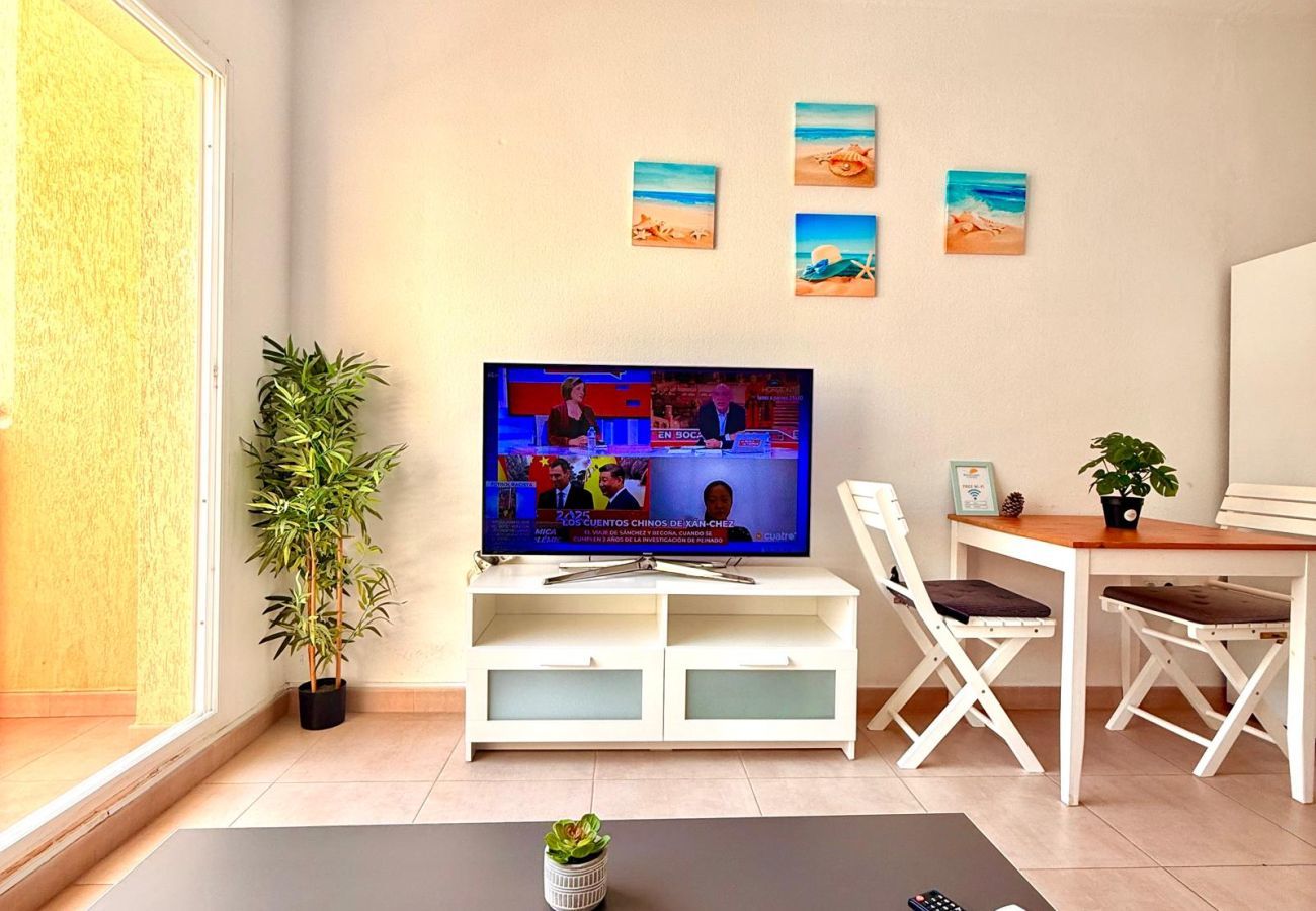 Apartment in Benalmádena - Benalbeach Apartment with & and Garden View 