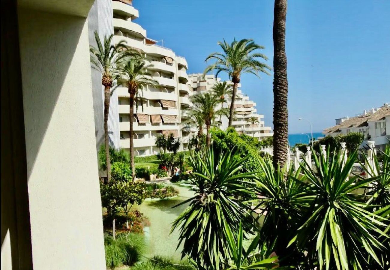 Studio in Benalmádena - Modern Studio Garden View Benalbeach