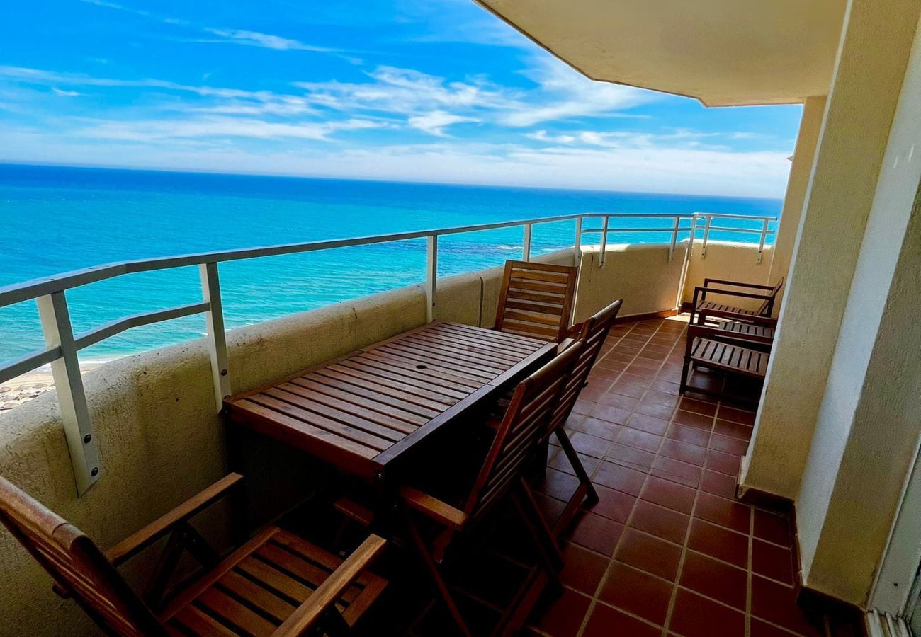 Apartment in Benalmádena - Deluxe Large Apartment with Sea Views Benalbeach