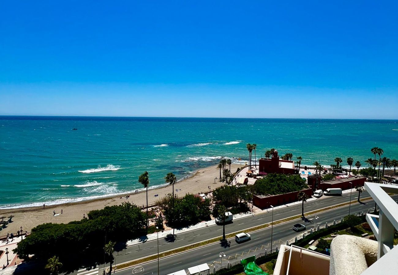 Apartment in Benalmádena - Deluxe Large Apartment with Sea Views Benalbeach