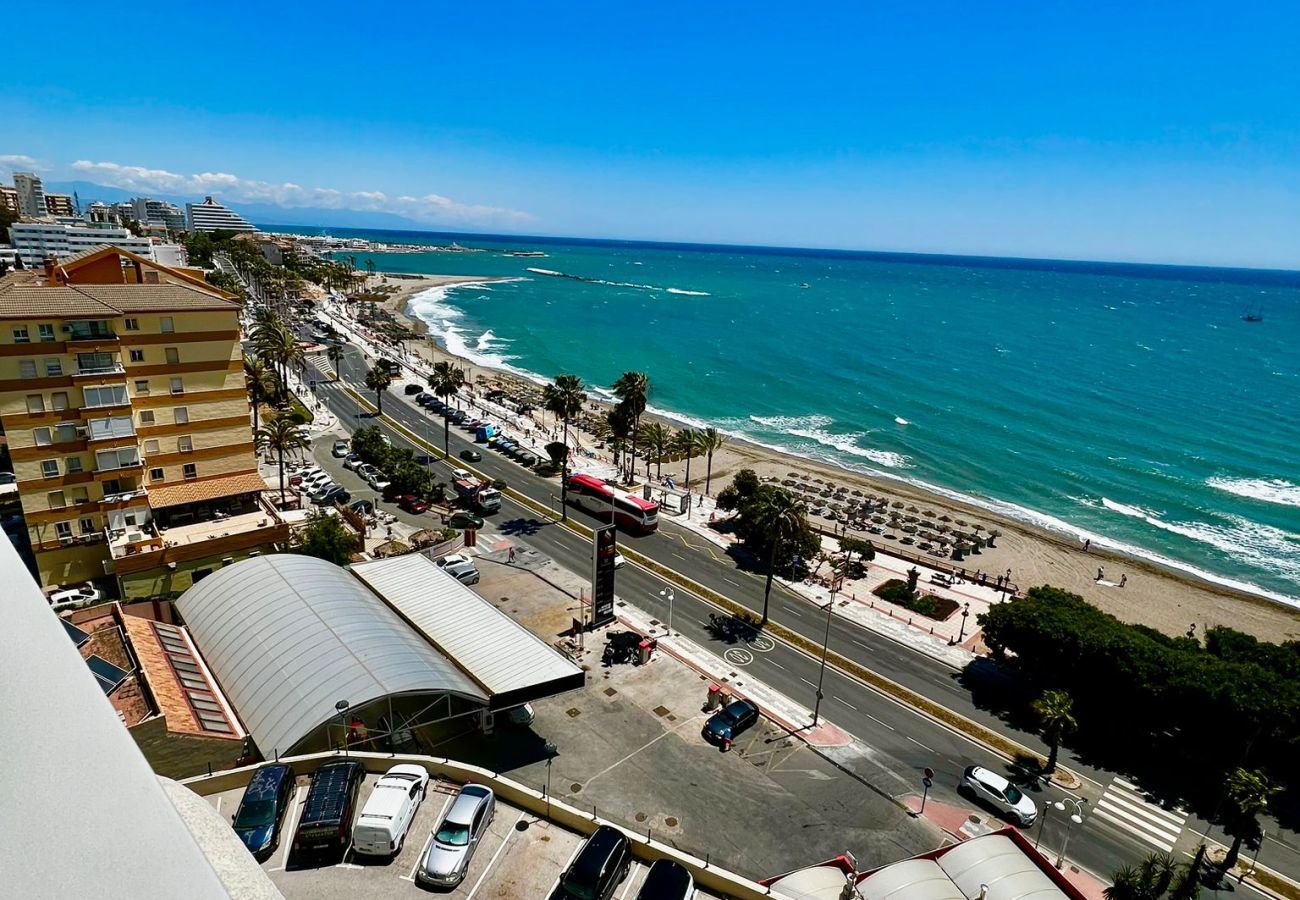 Apartment in Benalmádena - Deluxe Large Apartment with Sea Views Benalbeach