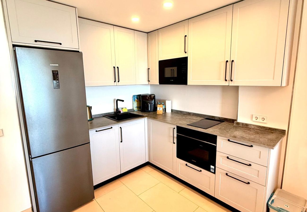 Apartment in Benalmádena - Deluxe Large Apartment with Sea Views Benalbeach