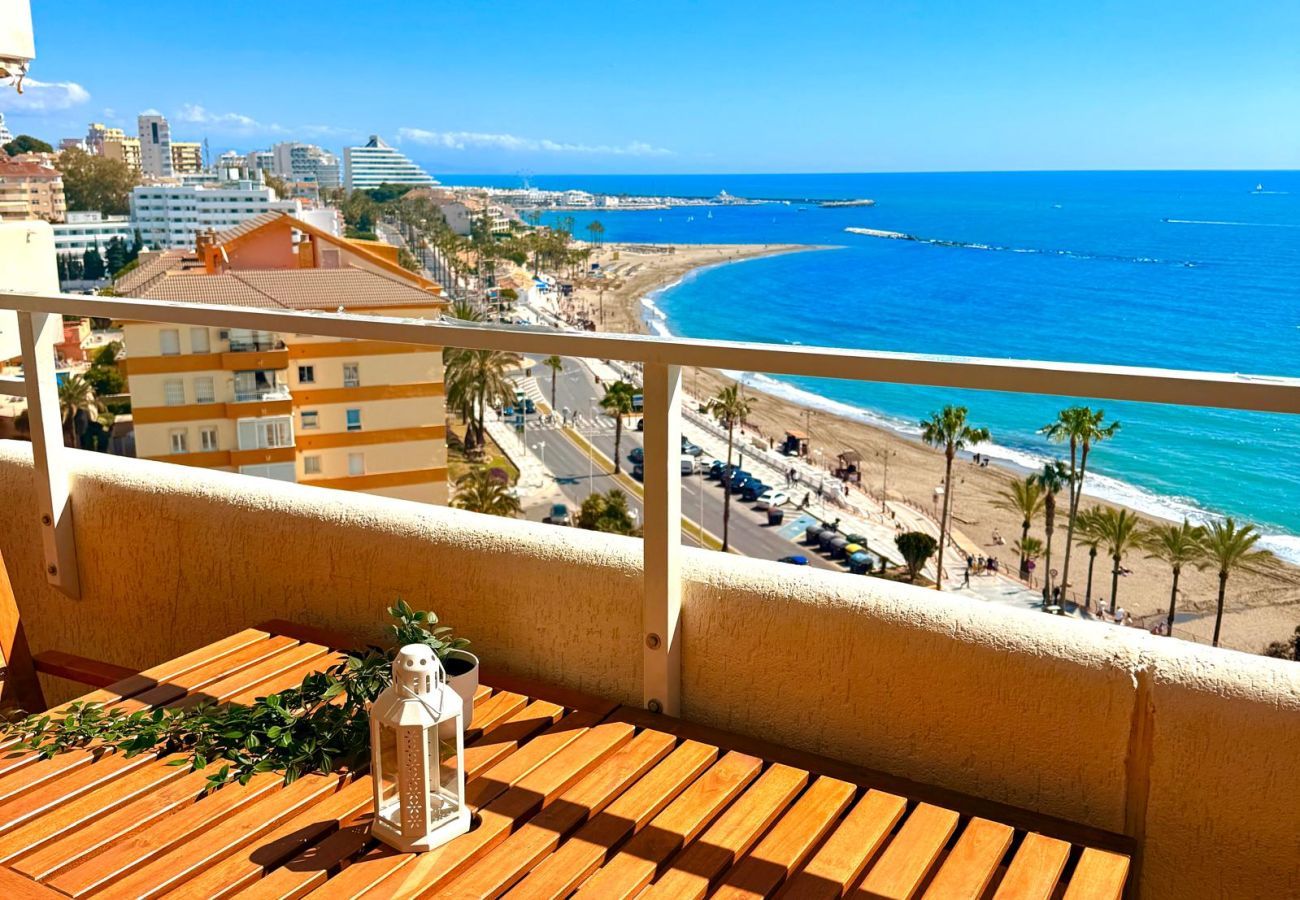 Apartment in Benalmádena - Deluxe Large Apartment with Sea Views Benalbeach