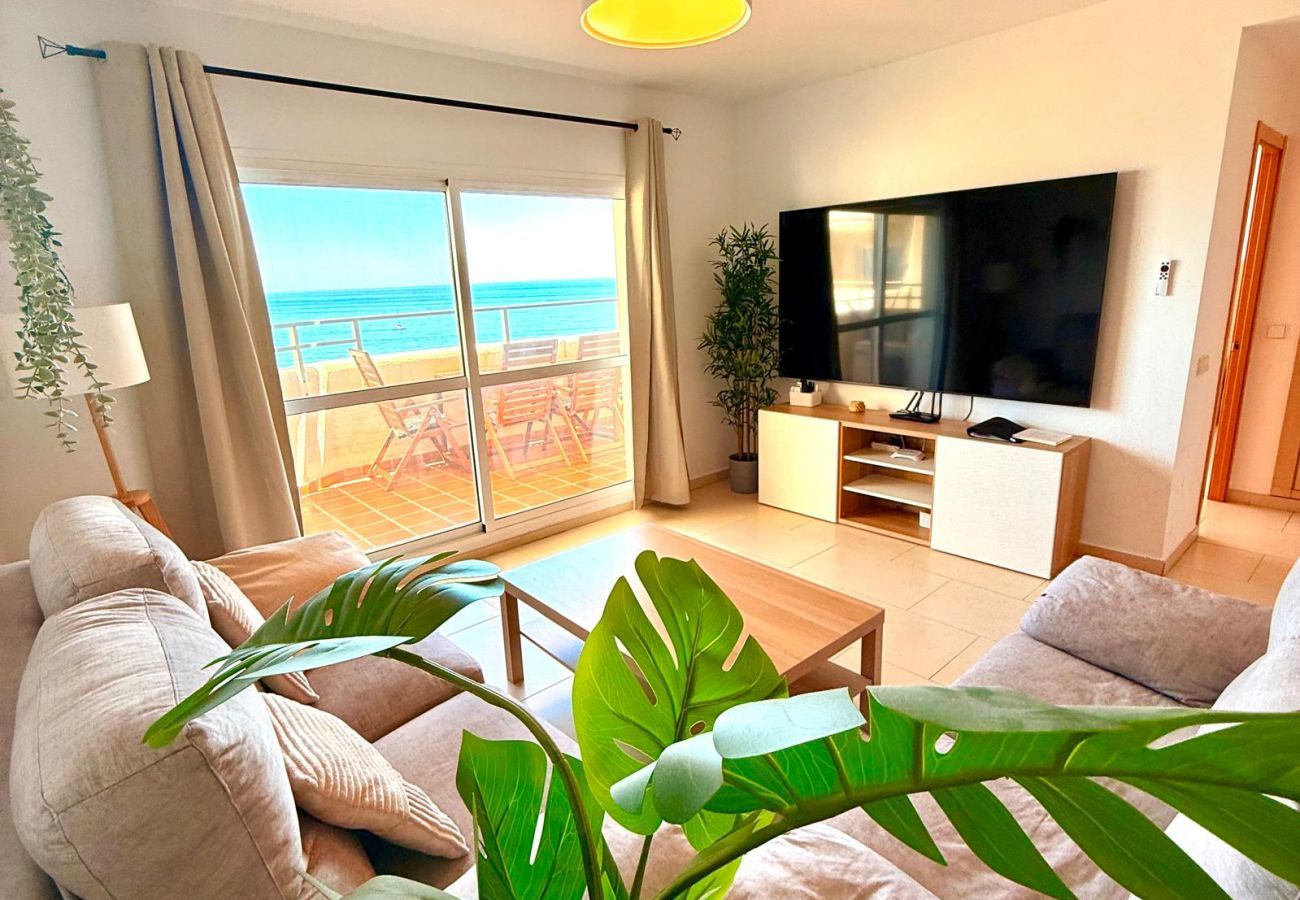 Apartment in Benalmádena - Deluxe Large Apartment with Sea Views Benalbeach