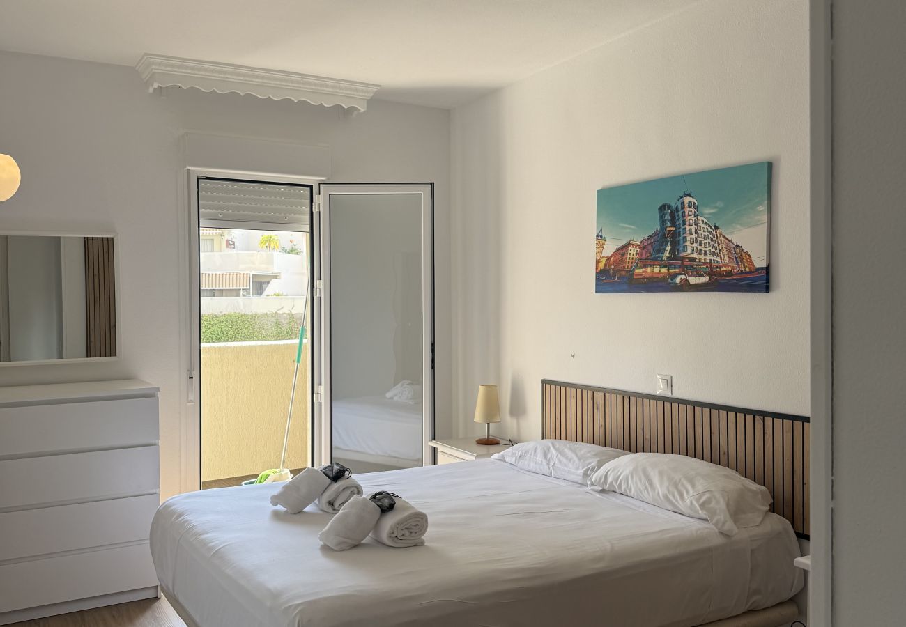 Apartment in Benalmádena - Benalbeach Apartment with Garden and Sea View