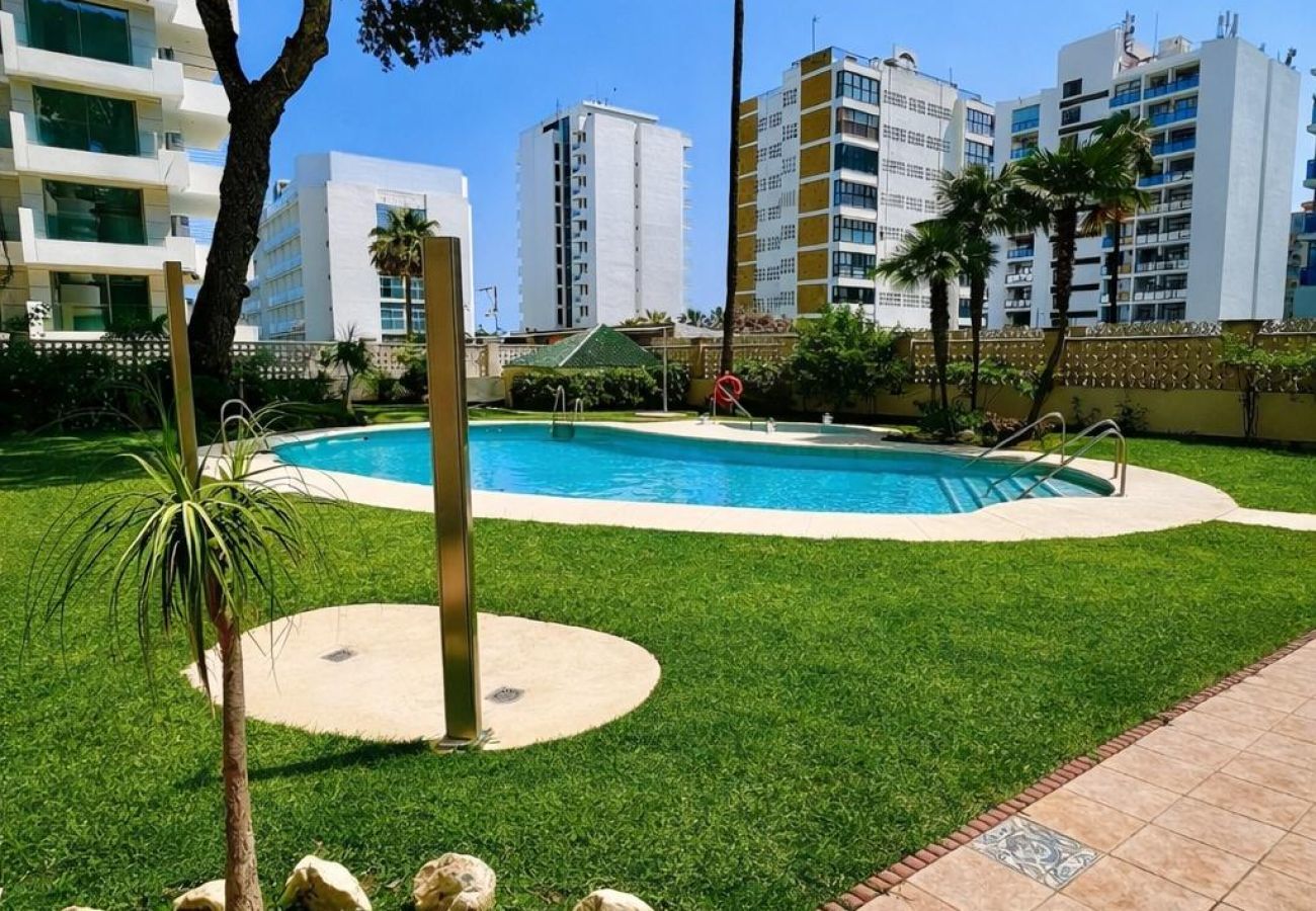 Apartment in Benalmádena - 2 Bedroom Apartment in Puerto Marina