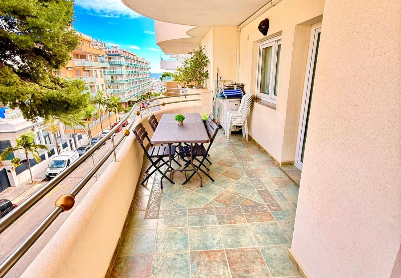 Apartment in Benalmádena - 2 Bedroom Apartment in Puerto Marina