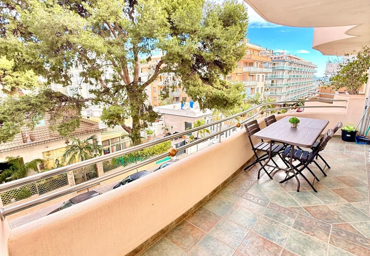 Apartment in Benalmádena - 2 Bedroom Apartment in Puerto Marina