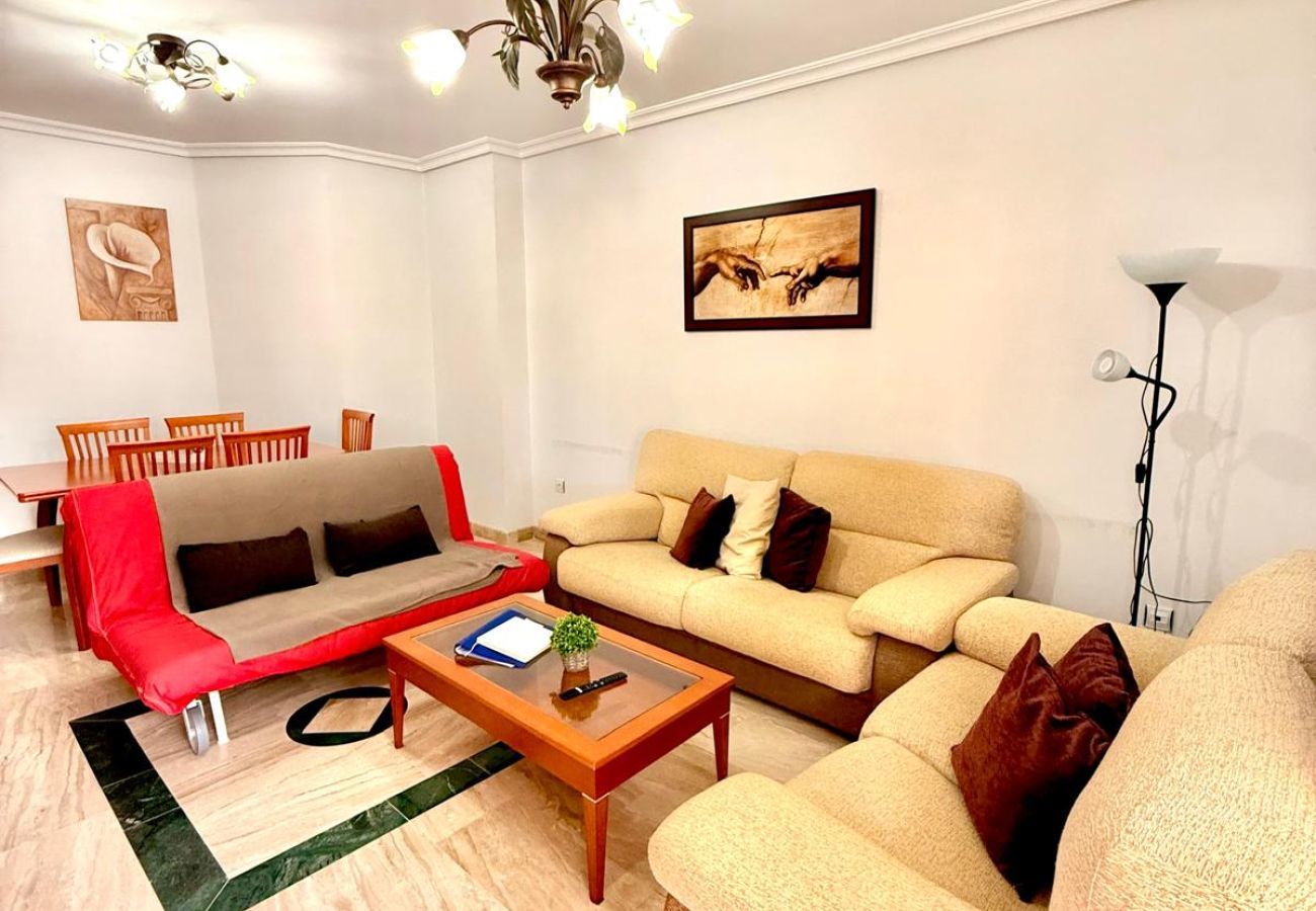 Apartment in Benalmádena - 2 Bedroom Apartment in Puerto Marina