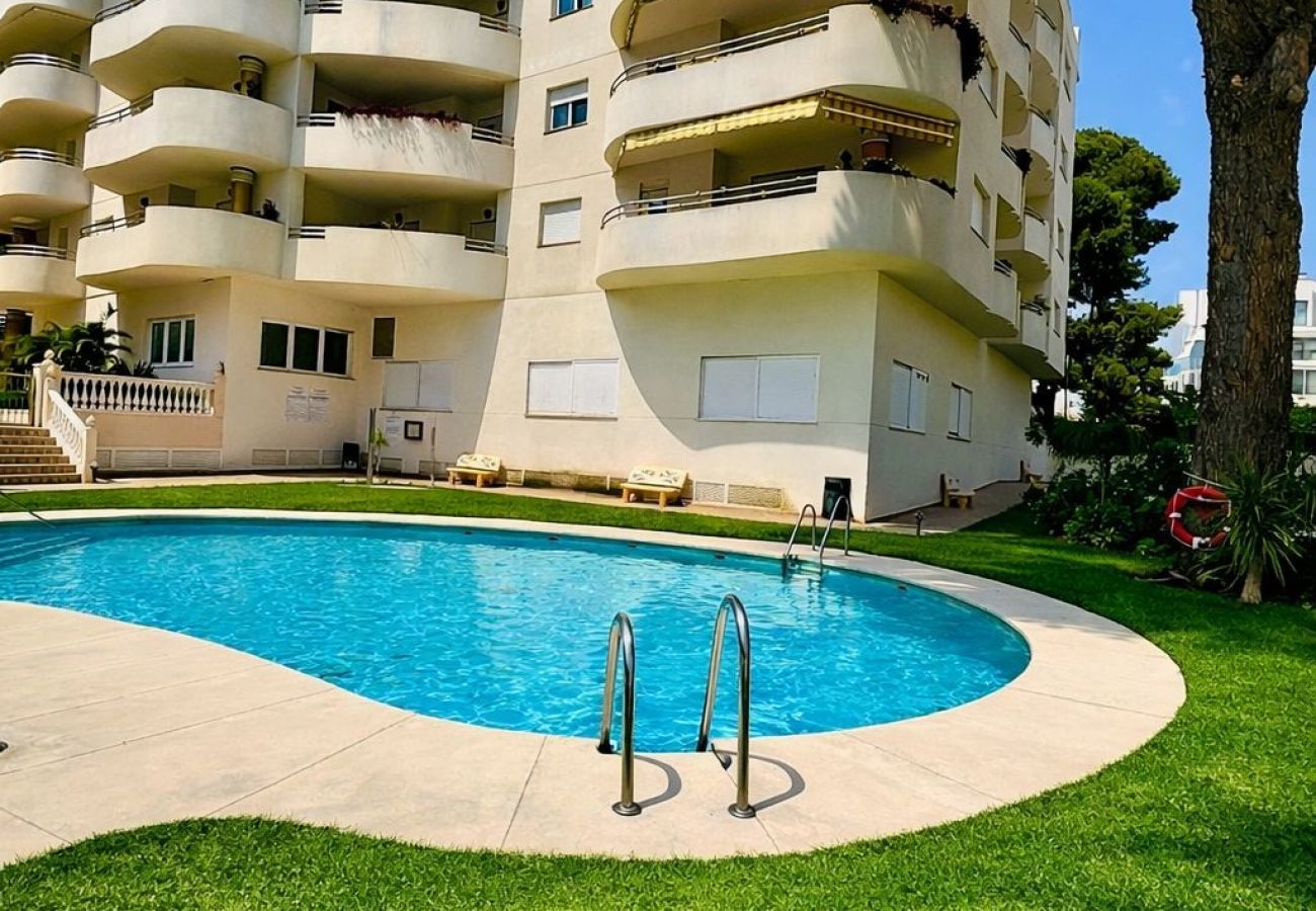 Apartment in Benalmádena - 2 Bedroom Apartment in Puerto Marina