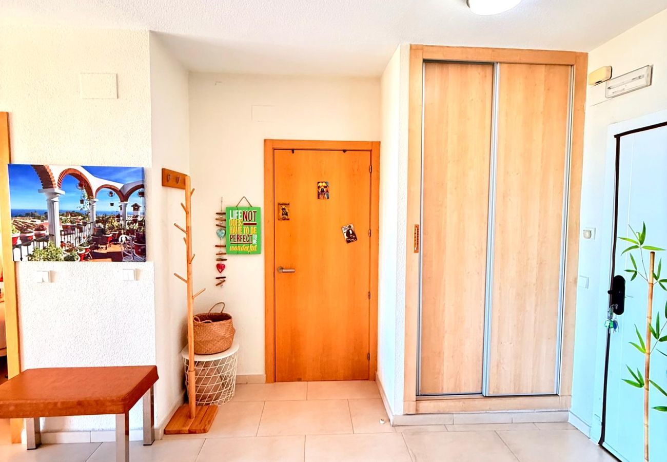 Apartment in Benalmádena - Charming Apartment in Benalbeach