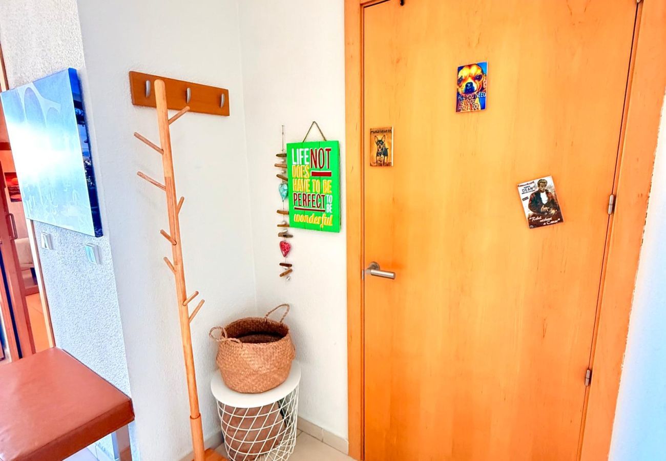 Apartment in Benalmádena - Charming Apartment in Benalbeach