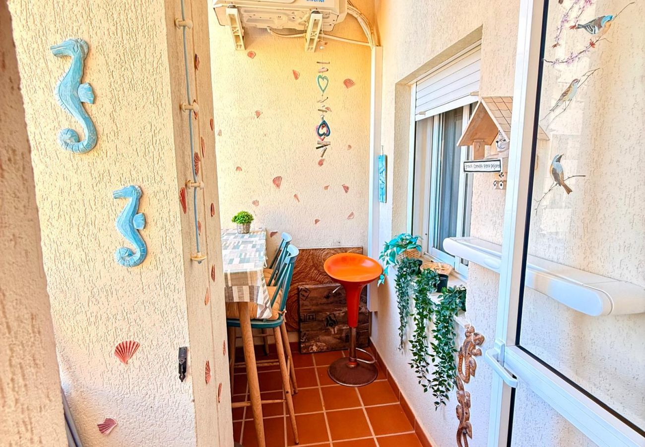 Apartment in Benalmádena - Charming Apartment in Benalbeach