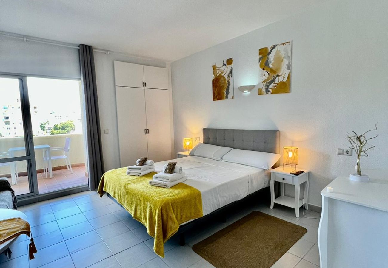 Apartment in Benalmádena - Sea View Studio with Pool in Benalbeach