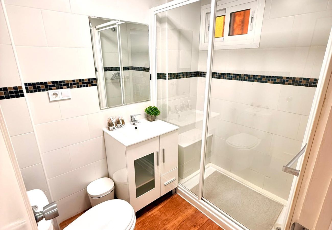 Apartment in Arroyo de la Miel - Charming apartment in Minerva Building, just a short walk from the beach in Arroyo de la Miel