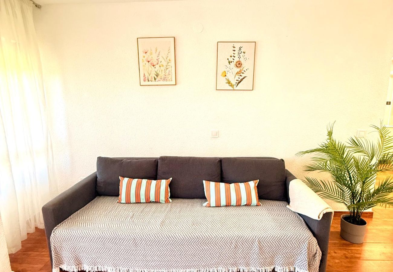 Apartment in Arroyo de la Miel - Charming apartment in Minerva Building, just a short walk from the beach in Arroyo de la Miel